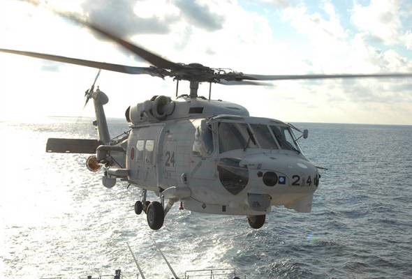 Helikopter tentera Jepun terhempas, seorang maut dan tujuh hilang